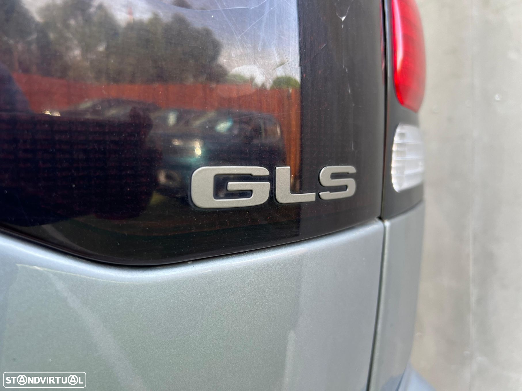 Mitsubishi Pajero Sport 2.5 TD GLS - 32