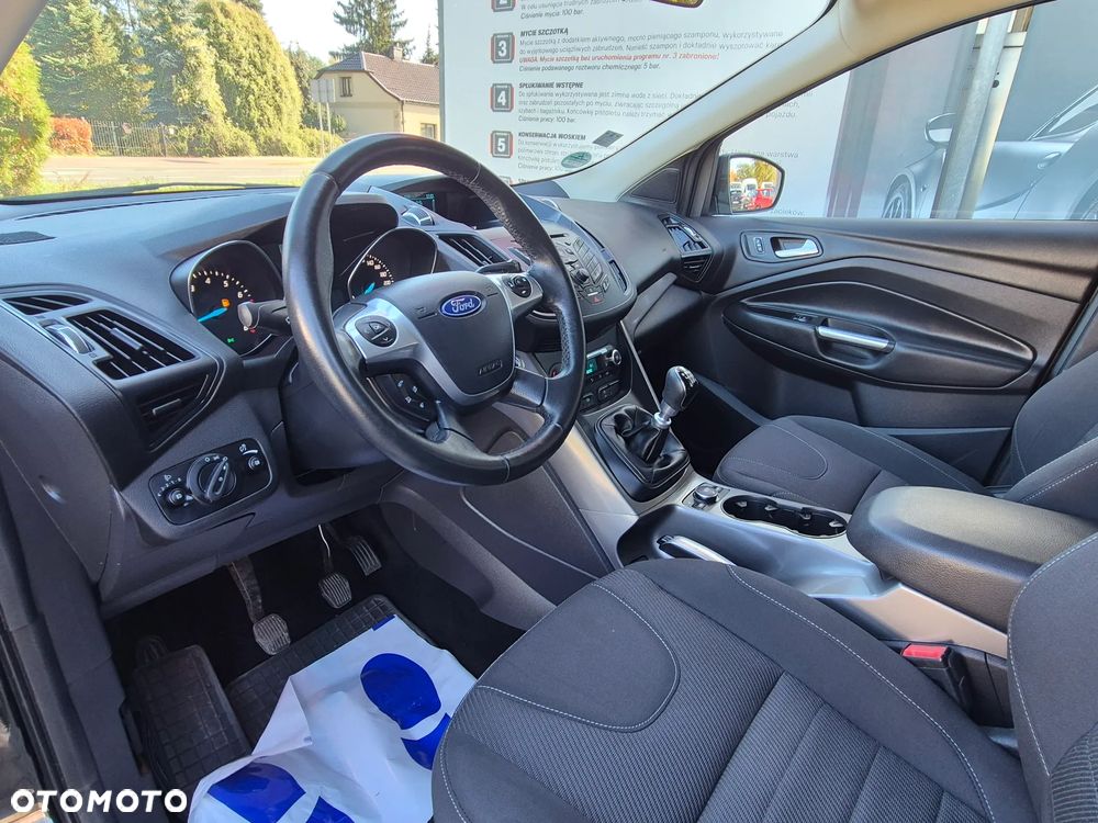 Ford Kuga - 23