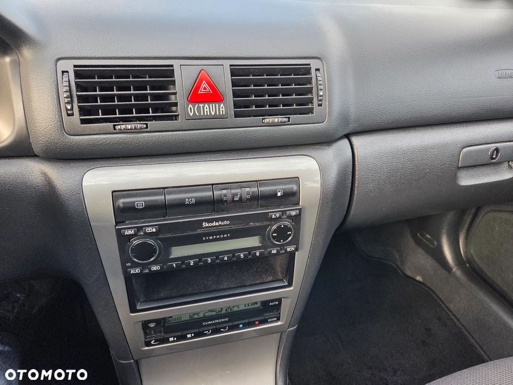 Skoda Octavia 1.8 T Elegance - 6