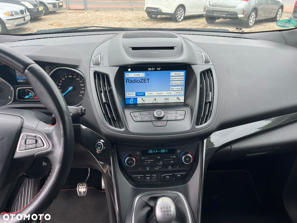 Ford Kuga 2.0 TDCi AWD ST-Line - 18