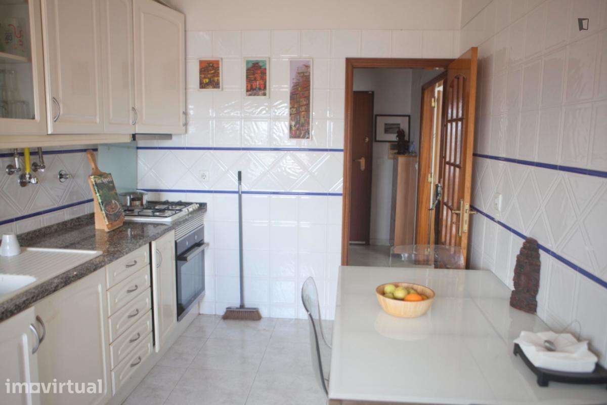 Quarto - localizado em Lisbon - Grande imagem: 3/8
