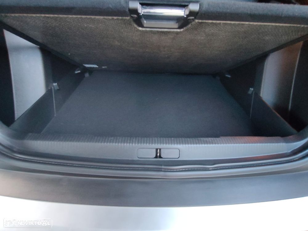 Peugeot 2008 PureTech 130 Allure Pack - 12