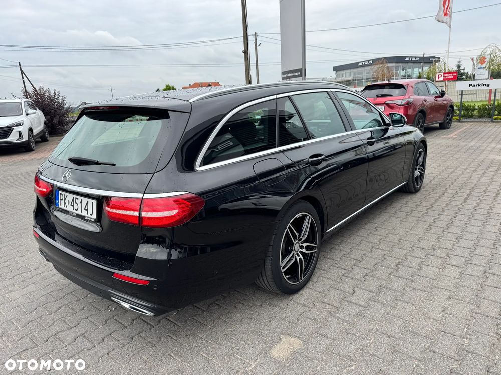 Mercedes-Benz Klasa E 220 d 9G-TRONIC - 4