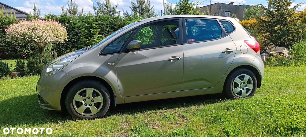 Kia Venga - 18