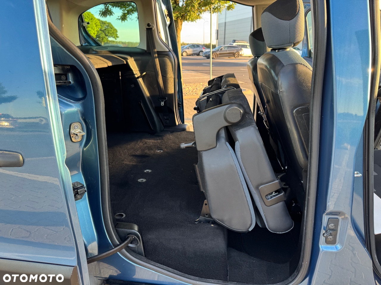 Citroën Berlingo e-HDi 90 FAP EGS6 Multispace Exclusive - 16