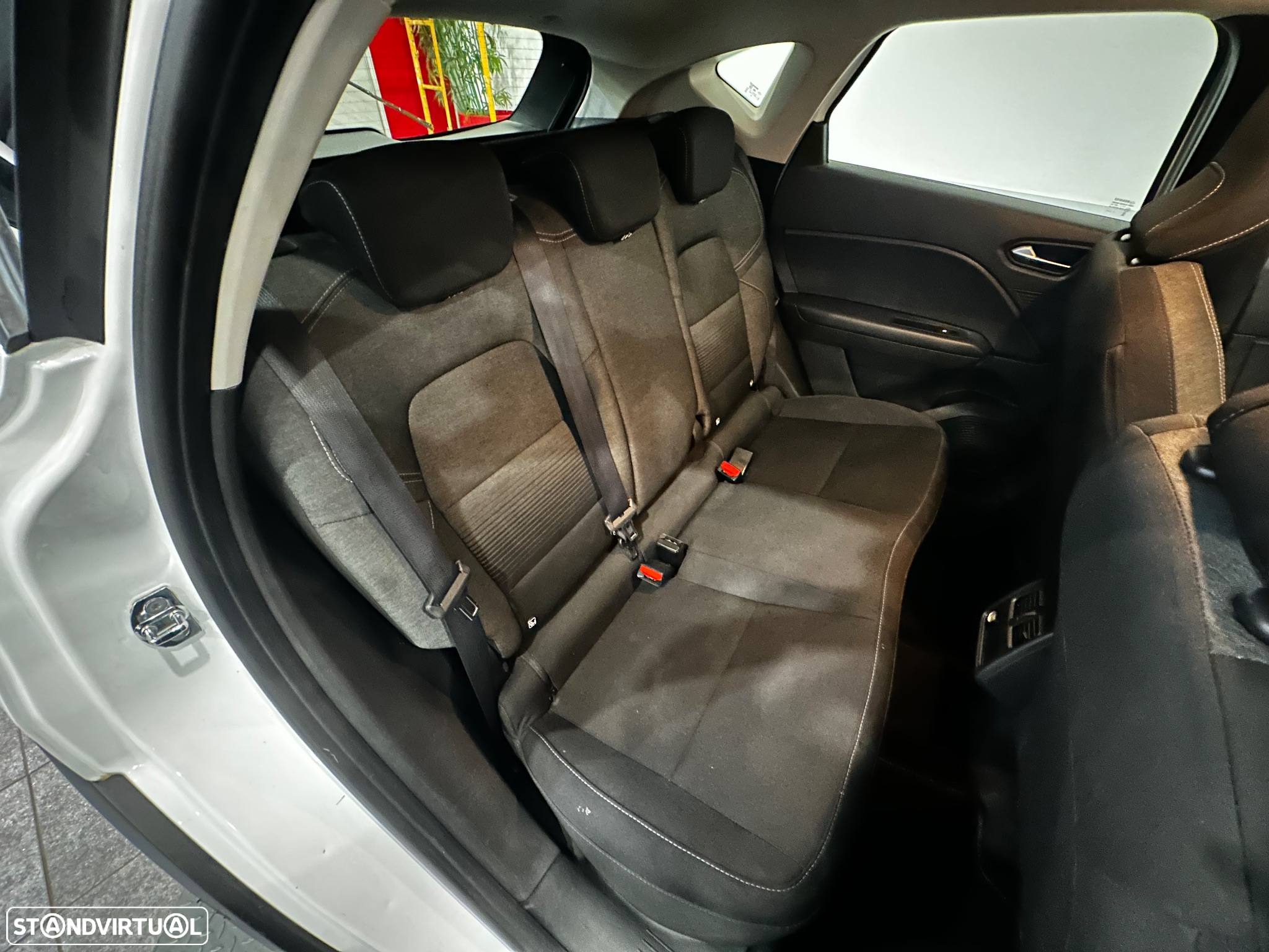Renault Captur 1.0 TCe Intens Bi-Fuel - 30