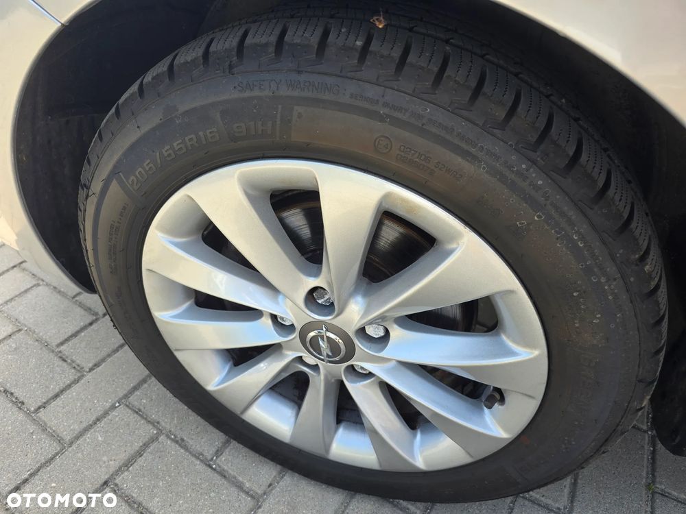 Opel Meriva - 17