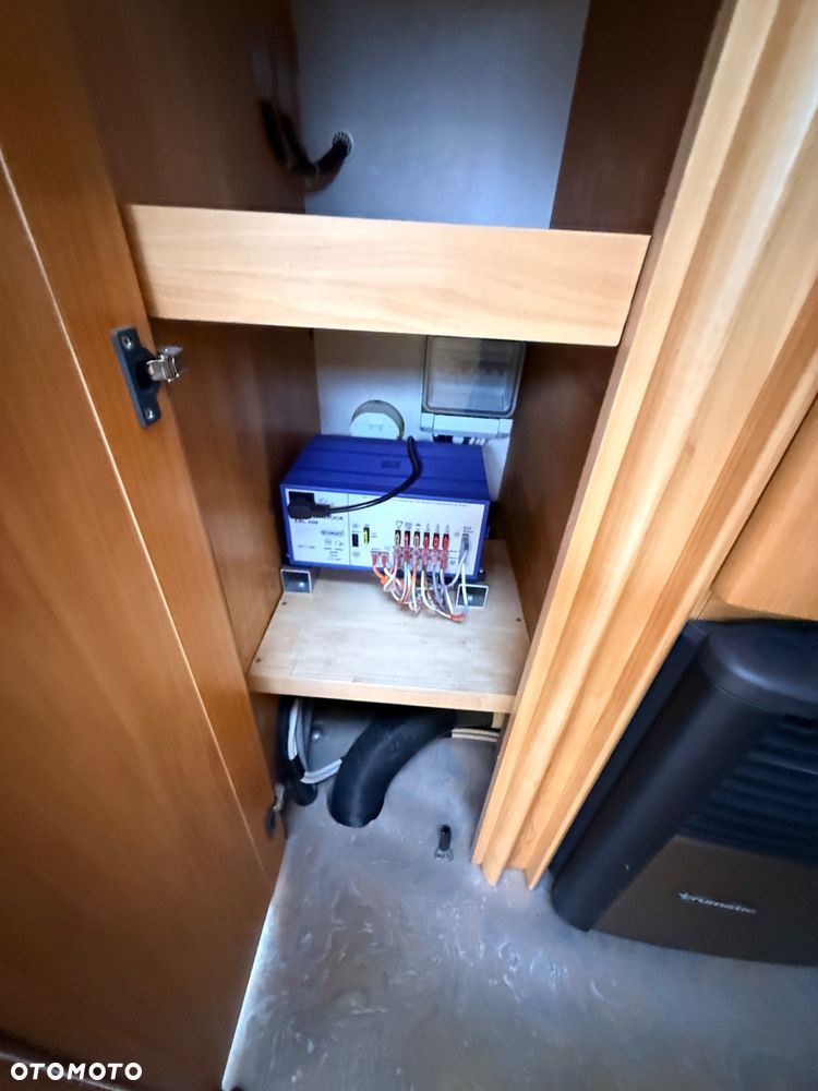 Adria ADIVA 502 UP-mover, przedsionek bogate wyposażenie - 29