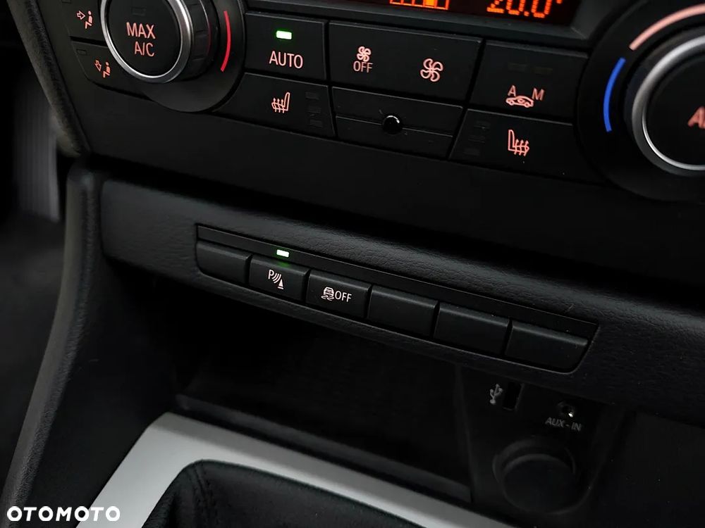 BMW X1 sDrive18i - 30