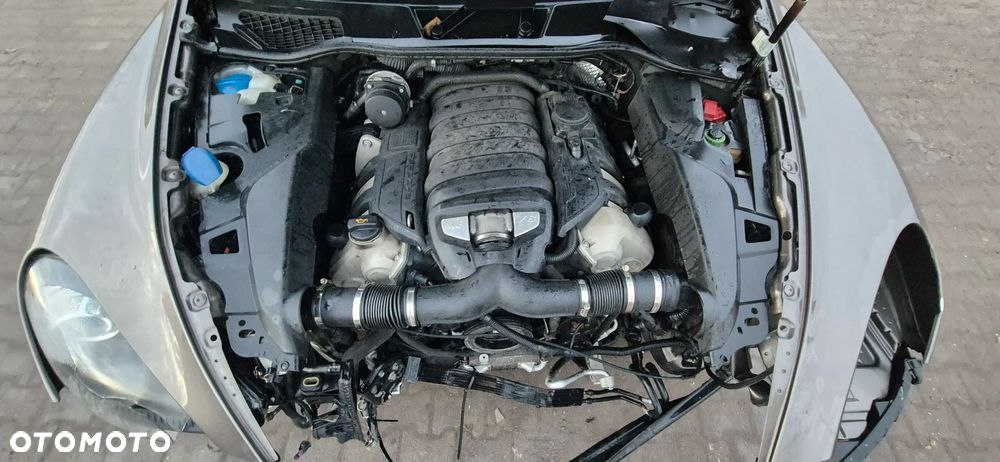 Porsche Cayenne GTS - 13