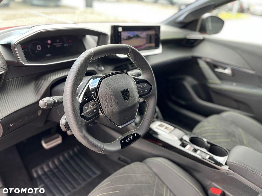 Peugeot 208 - 17