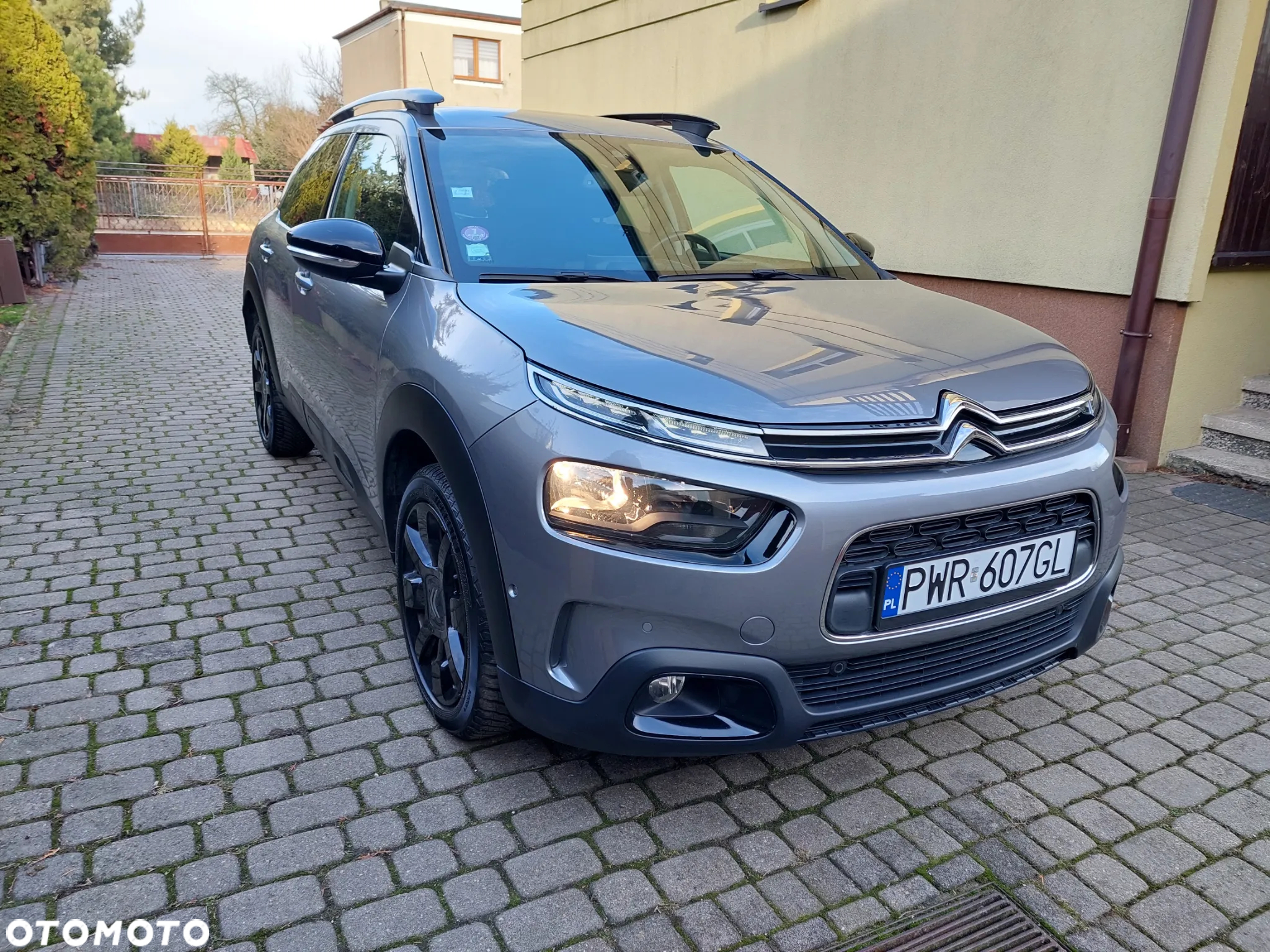 Citroën C4 Cactus 1.2 PureTech Shine S&S EAT6 - 2