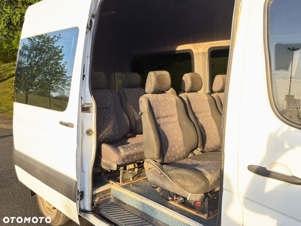 Mercedes-Benz Sprinter - 10
