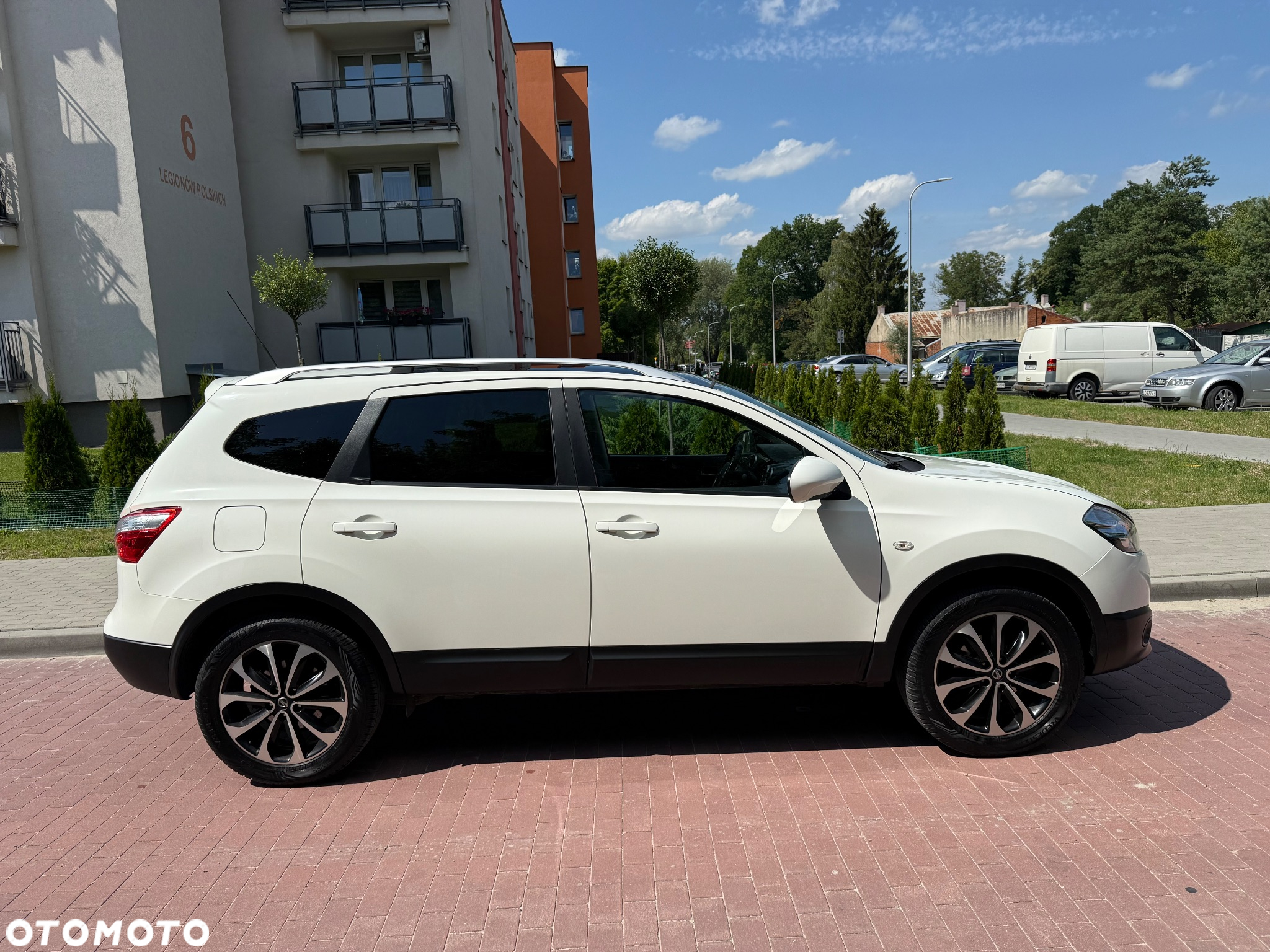 Nissan Qashqai+2 - 14