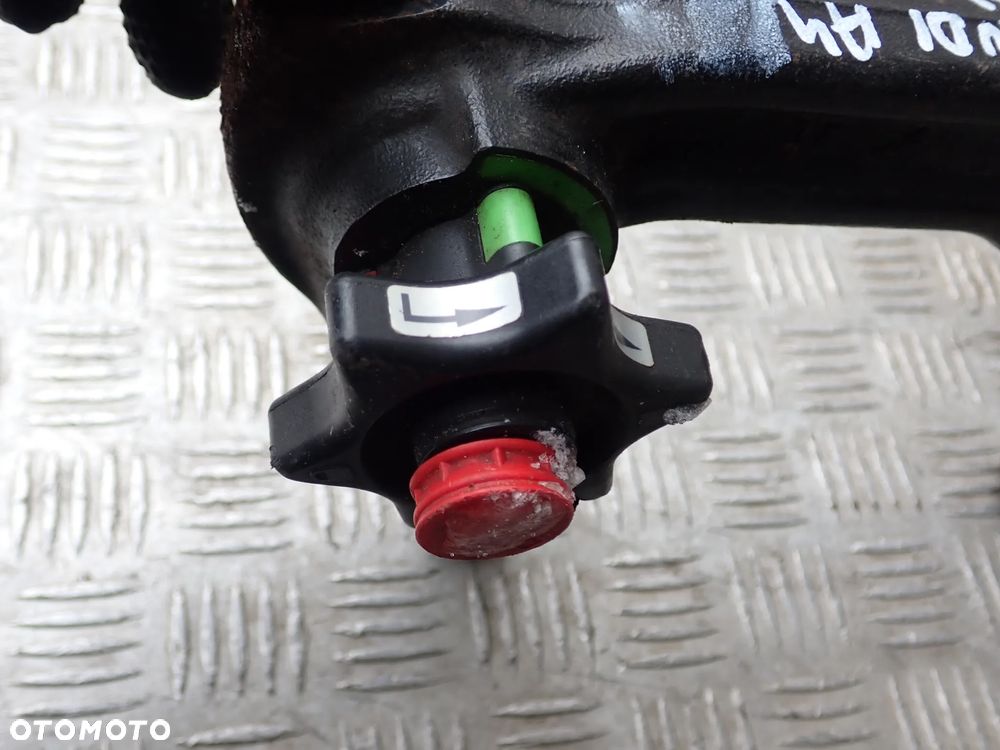 HAK HOLOWNICZY AUDI A4 8T0800495 - 4