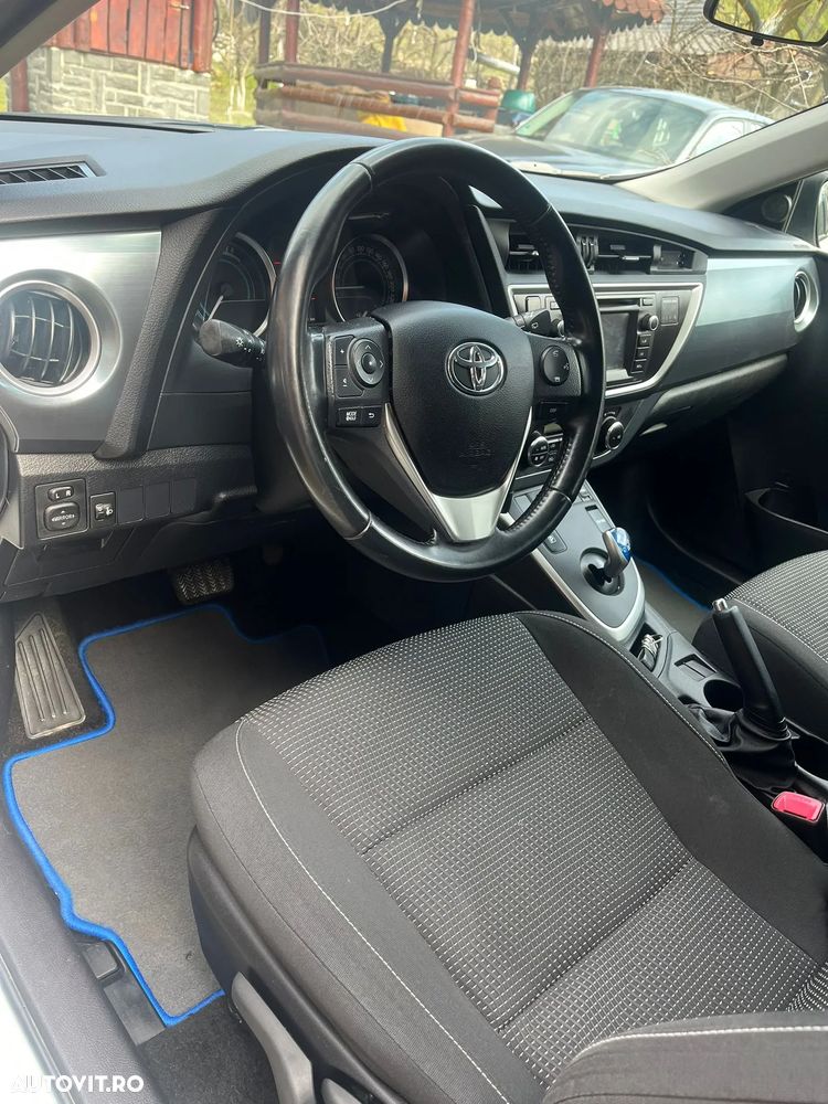 Toyota Auris 1.8 VVT-i Automatik Executive - 6