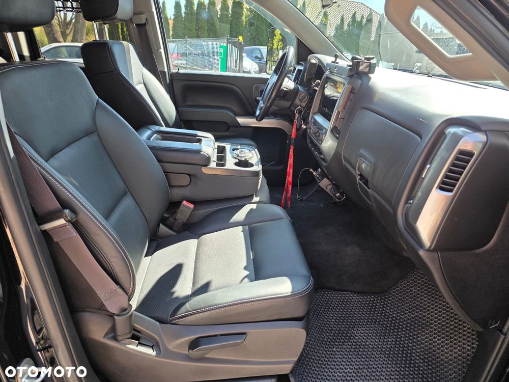 Chevrolet Silverado - 17