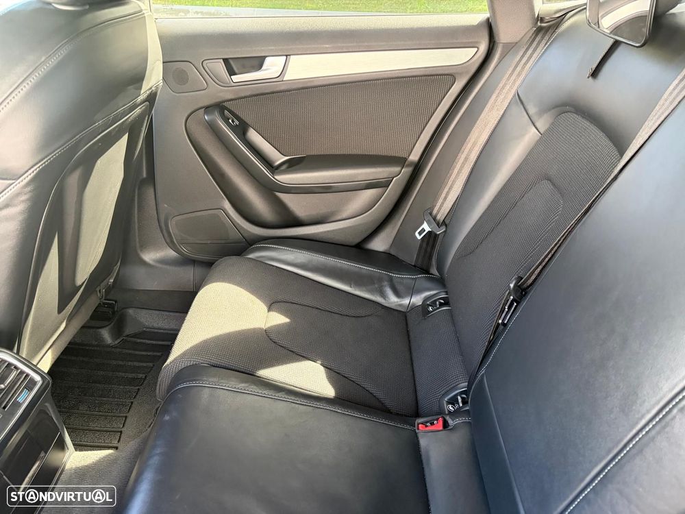 Audi A5 Sportback 2.0 TDI quattro S tronic S-line - 29