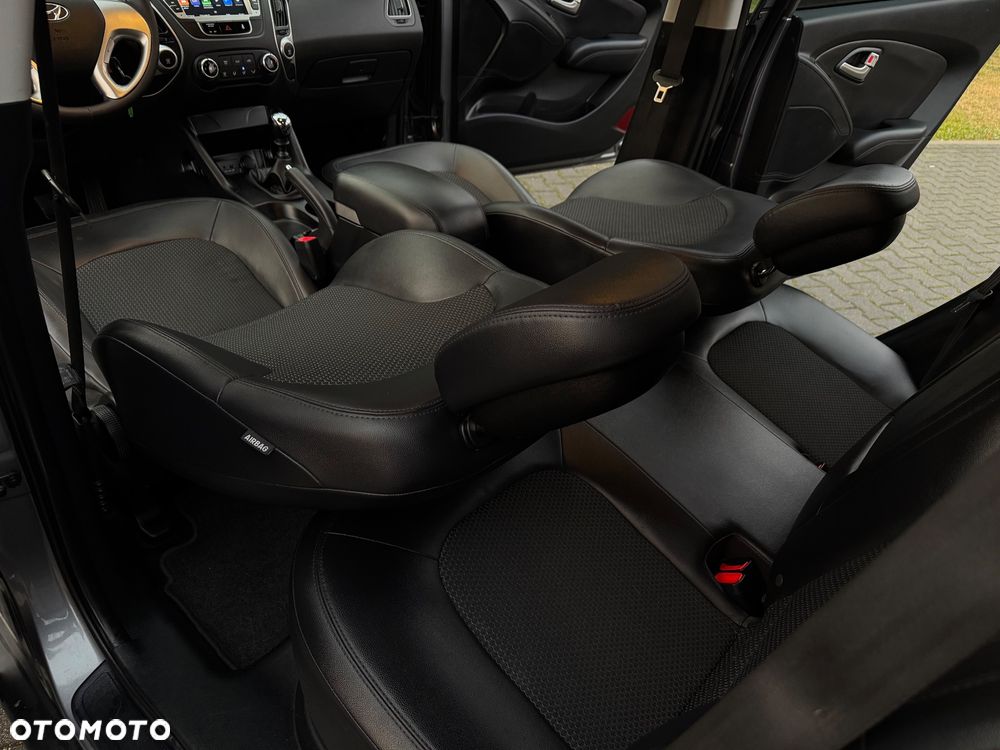 Hyundai ix35 1.6 2WD blue Style - 14