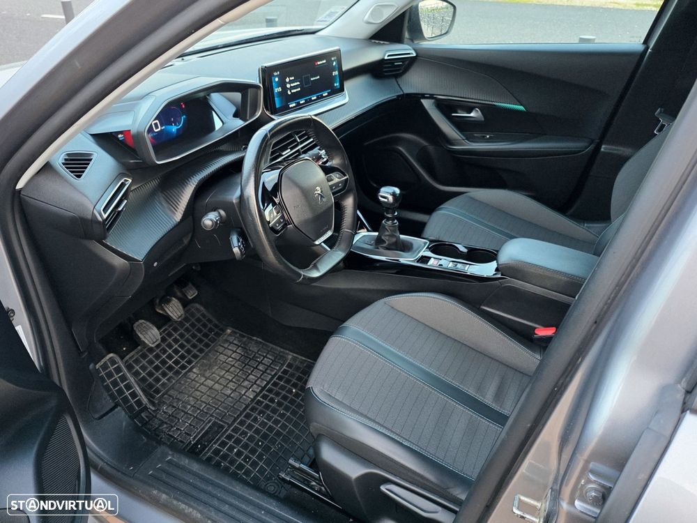 Peugeot 2008 1.2 PureTech Allure - 8