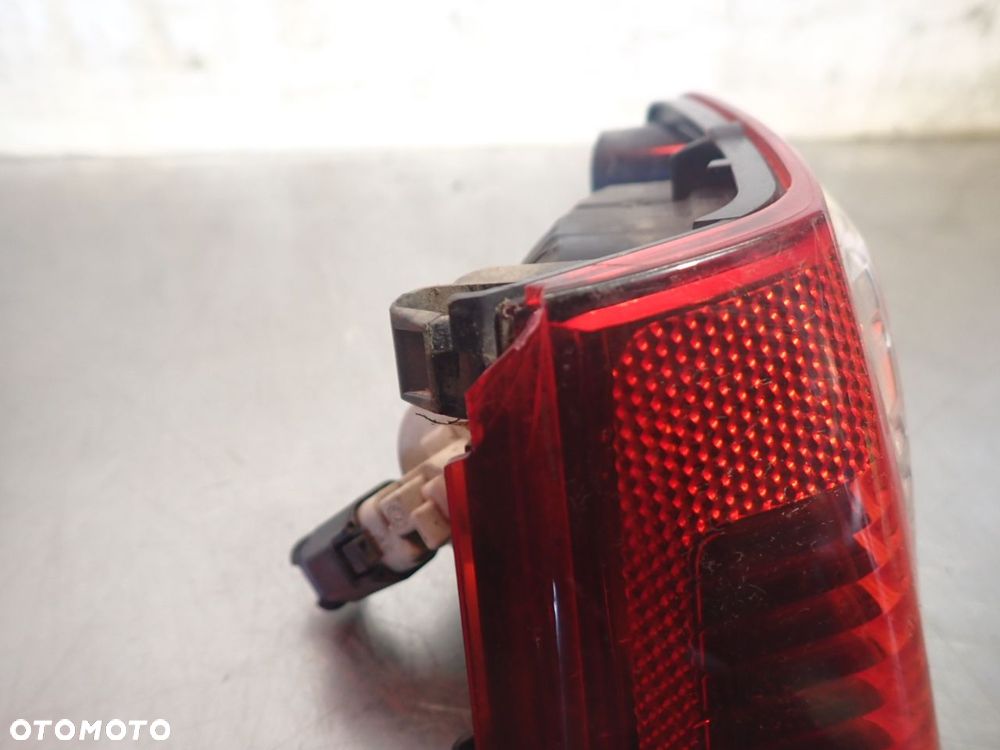 LAMPA COFANIA PRAWA CITROEN C3 PICASSO 1.6 - 2