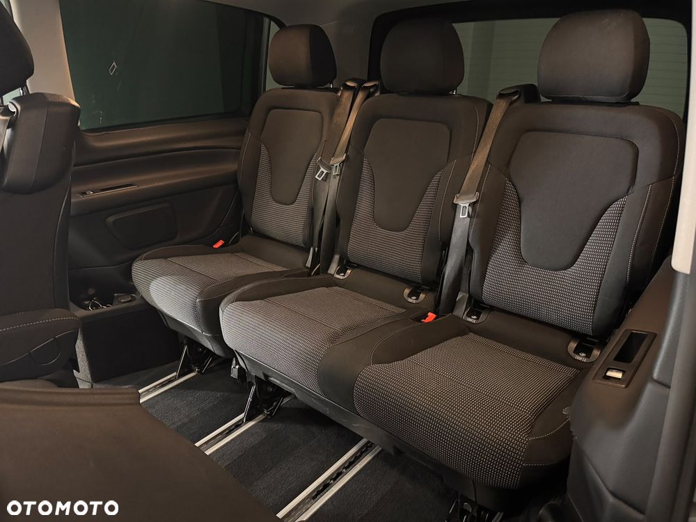 Mercedes-Benz Klasa V 220 d 4-Matic Avantgarde 9G-Tronic - 27