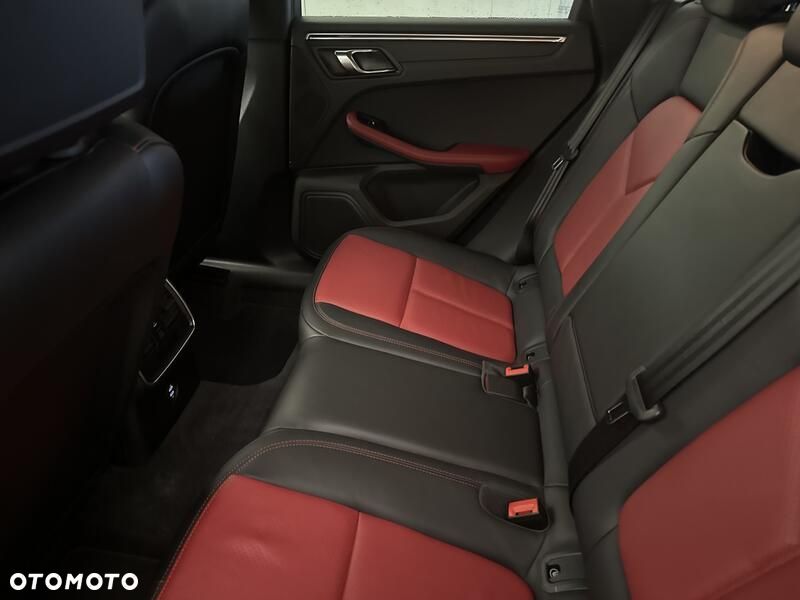Porsche Macan Standard - 21