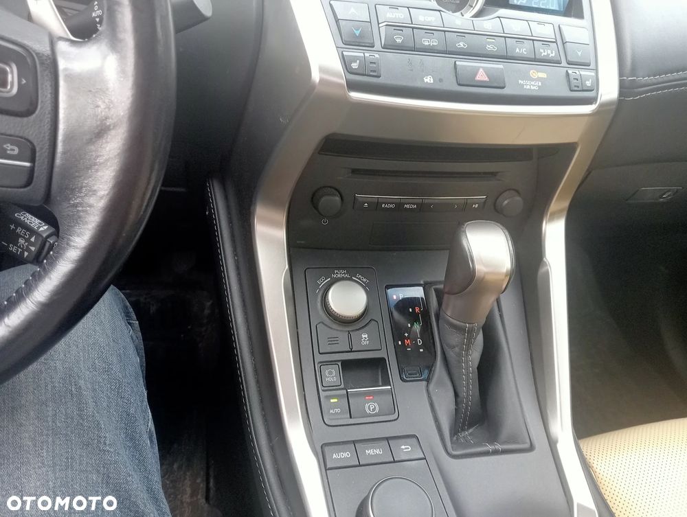 Lexus NX - 7