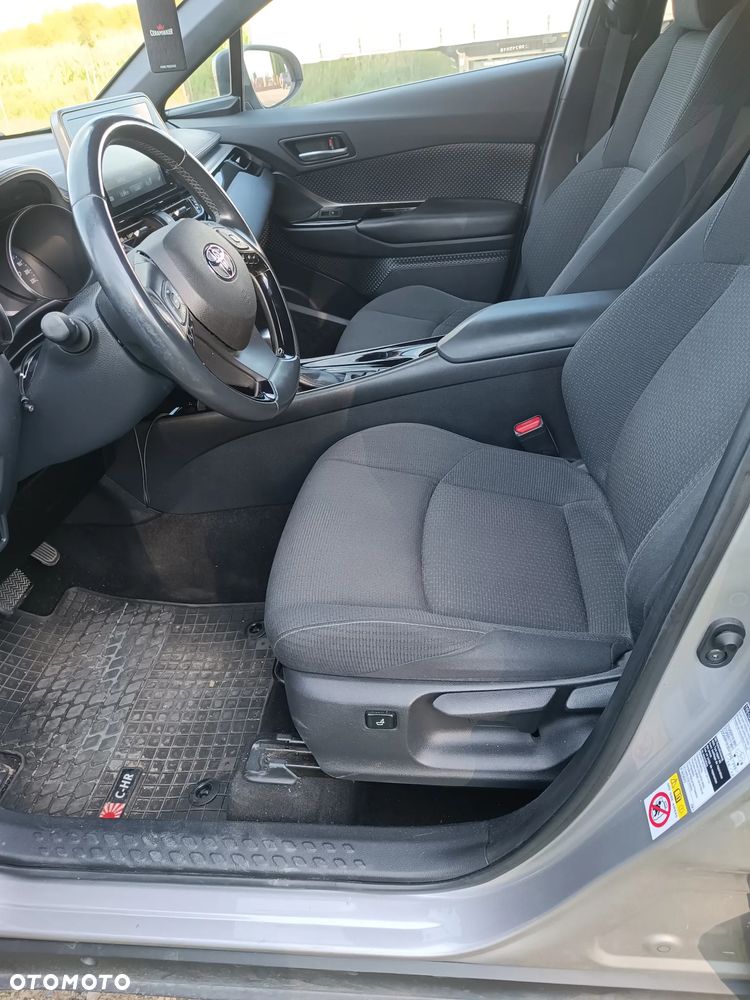 Toyota C-HR - 26