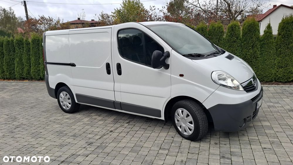 Opel VIVARO - 9