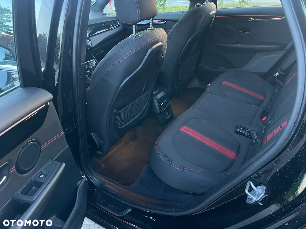BMW Seria 2 216d Sport Line - 15