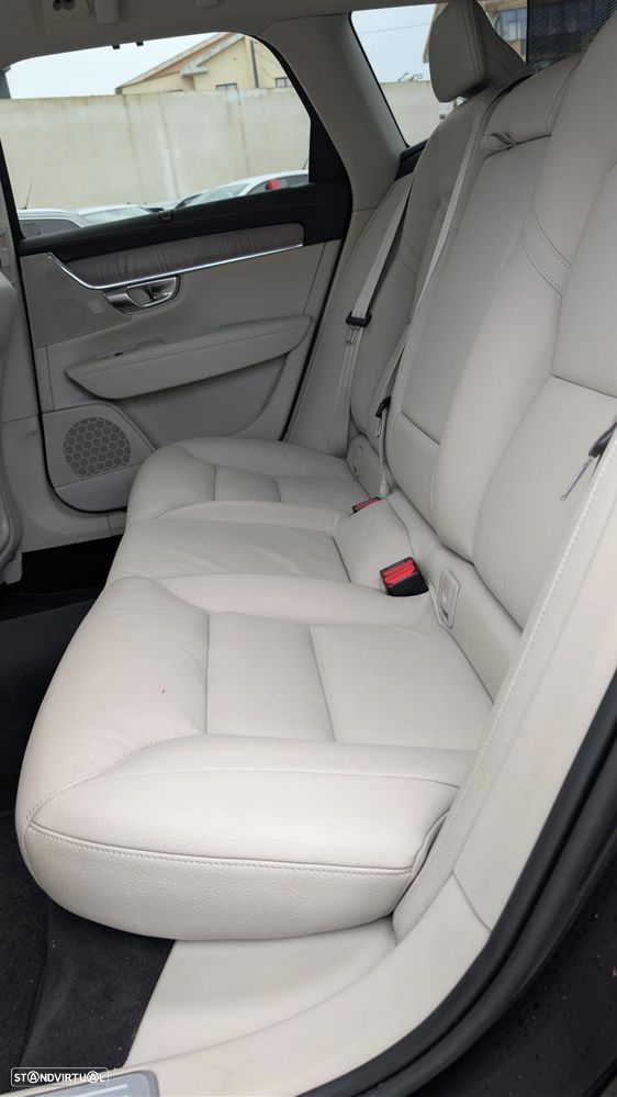 Volvo V90 2.0 B4 Plus Dark - 16