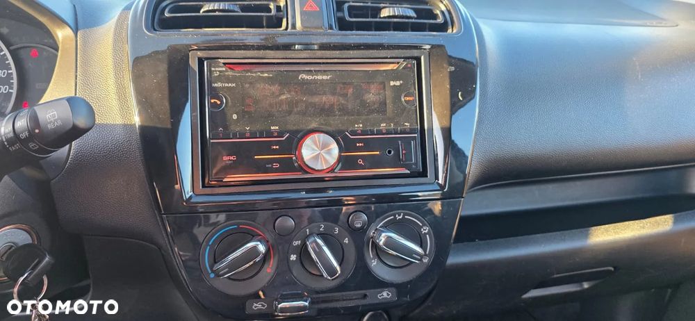 Mitsubishi Space Star 1.0 Inform - 11