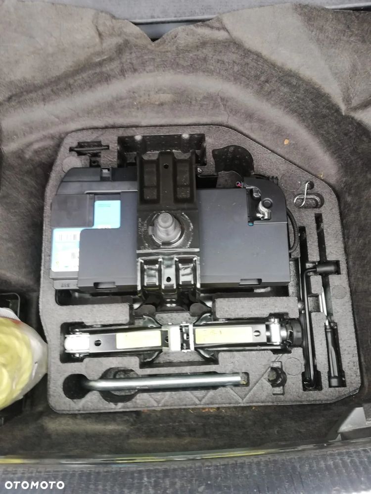 Audi A4 Avant 2.0 TDI DPF S line Sportpaket - 22