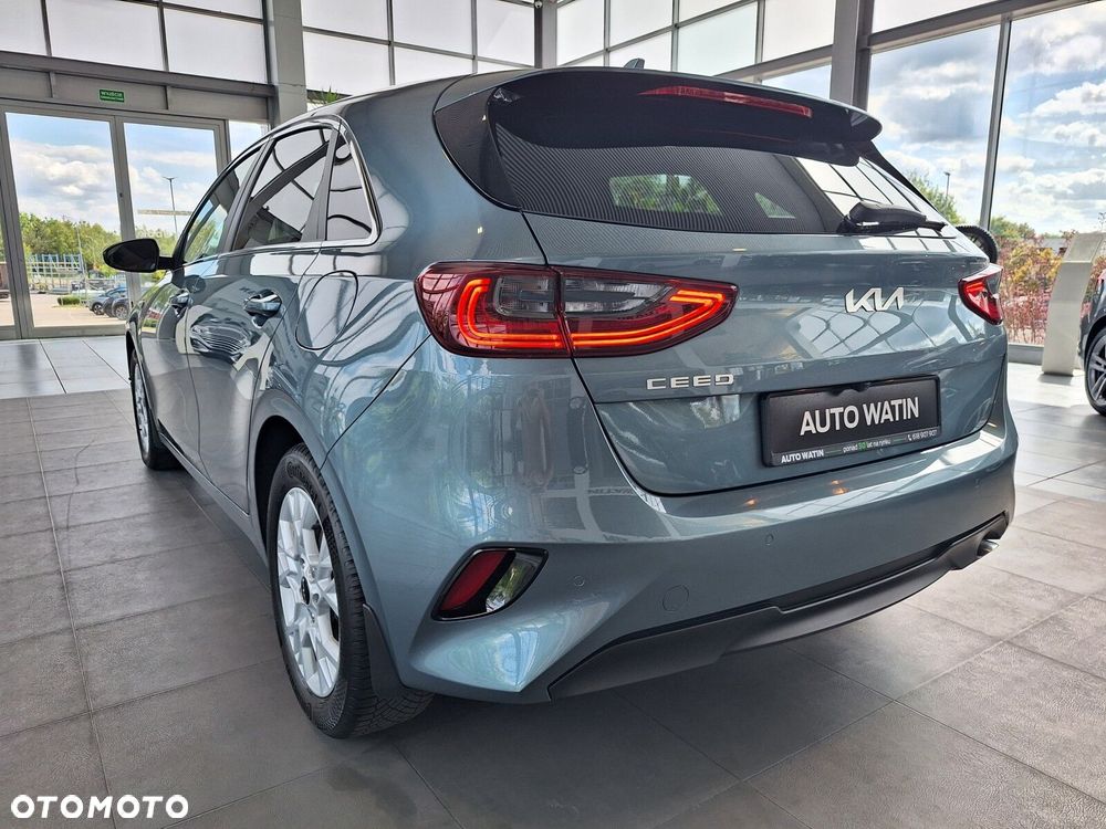 Kia Ceed 1.5 T-GDI M - 3