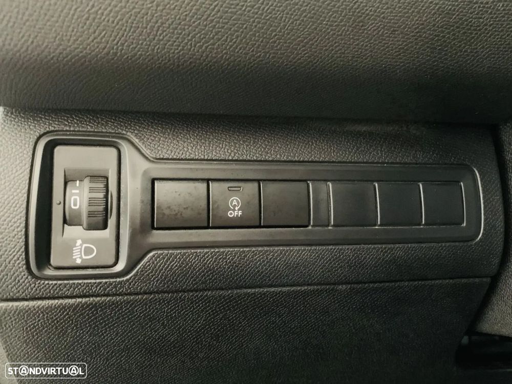 Peugeot 308 SW - 11