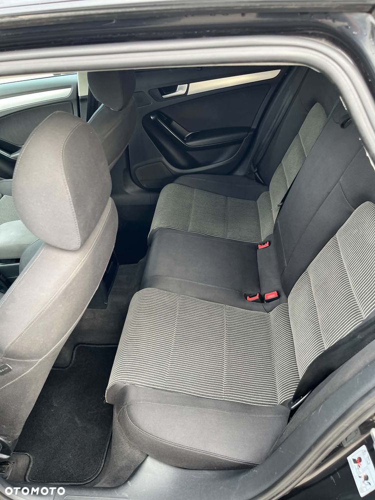 Audi A4 Avant 2.0 TDI DPF - 10