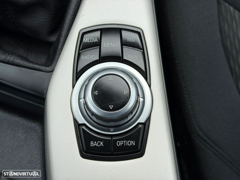 BMW 118 i Sport Line - 14