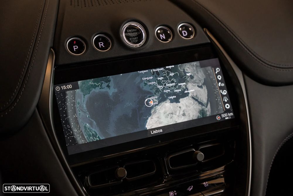 Aston Martin DBX 707 - 12