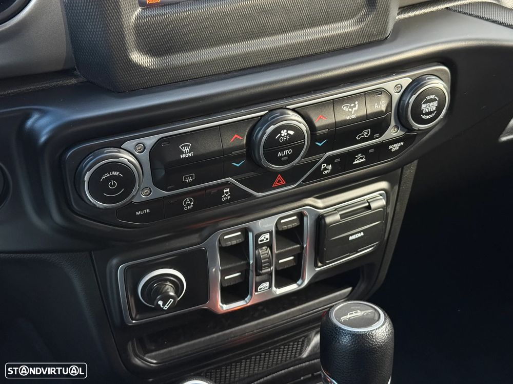 Jeep Gladiator 3.0V6 MultiJet AWD Auto Overland - 12