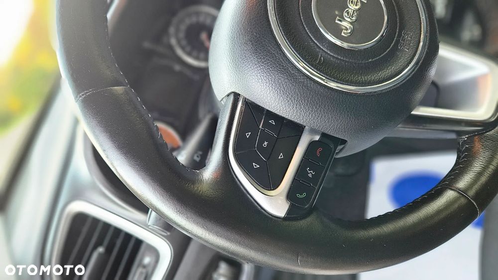 Jeep Renegade 1.4 MultiAir Longitude - 23