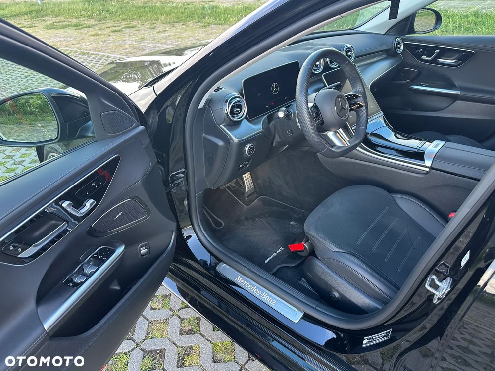 Mercedes-Benz Klasa C 180 9G-TRONIC AMG Line Advanced - 15