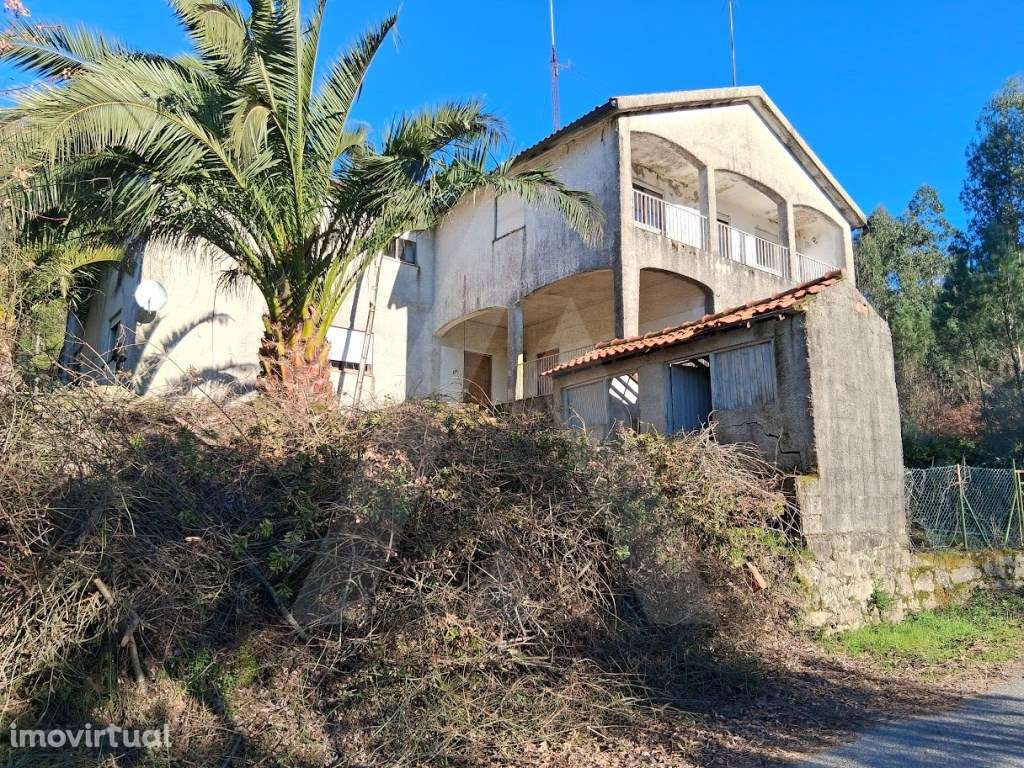 Prédio Misto - Habitação e Comércio em Arca e Varzielas, Oliveira d... - Grande imagem: 3/29