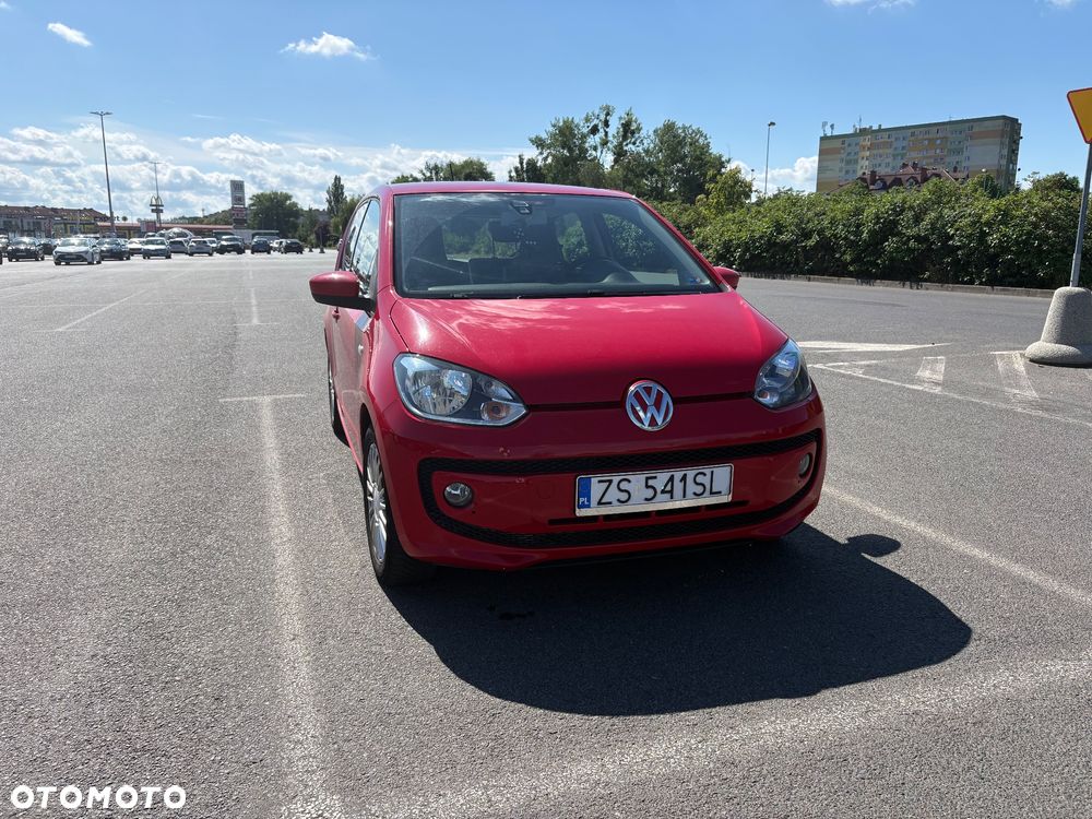 Volkswagen up! BlueMotion Technology colour fortana red - 1