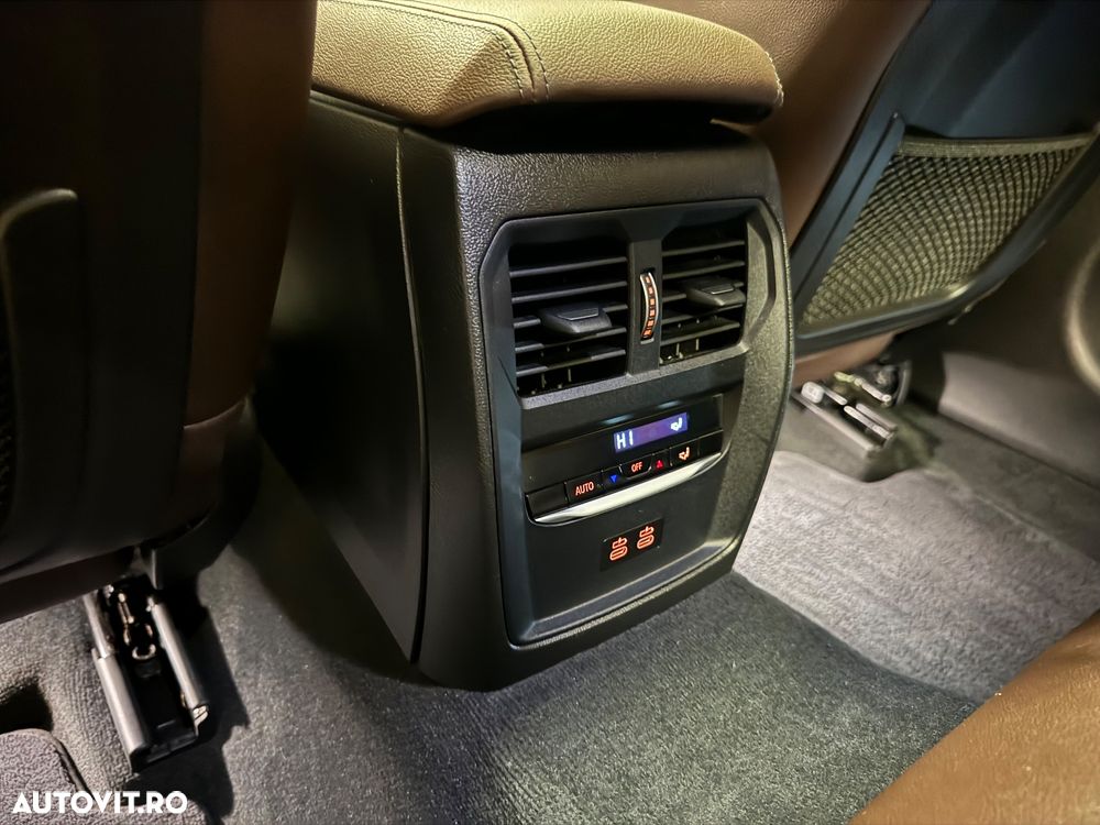 BMW Seria 3 330i xDrive AT - 20