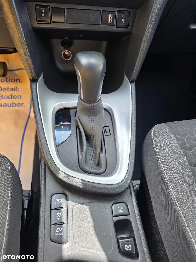 Toyota Yaris Cross Hybrid 1.5 Premiere Edition - 13