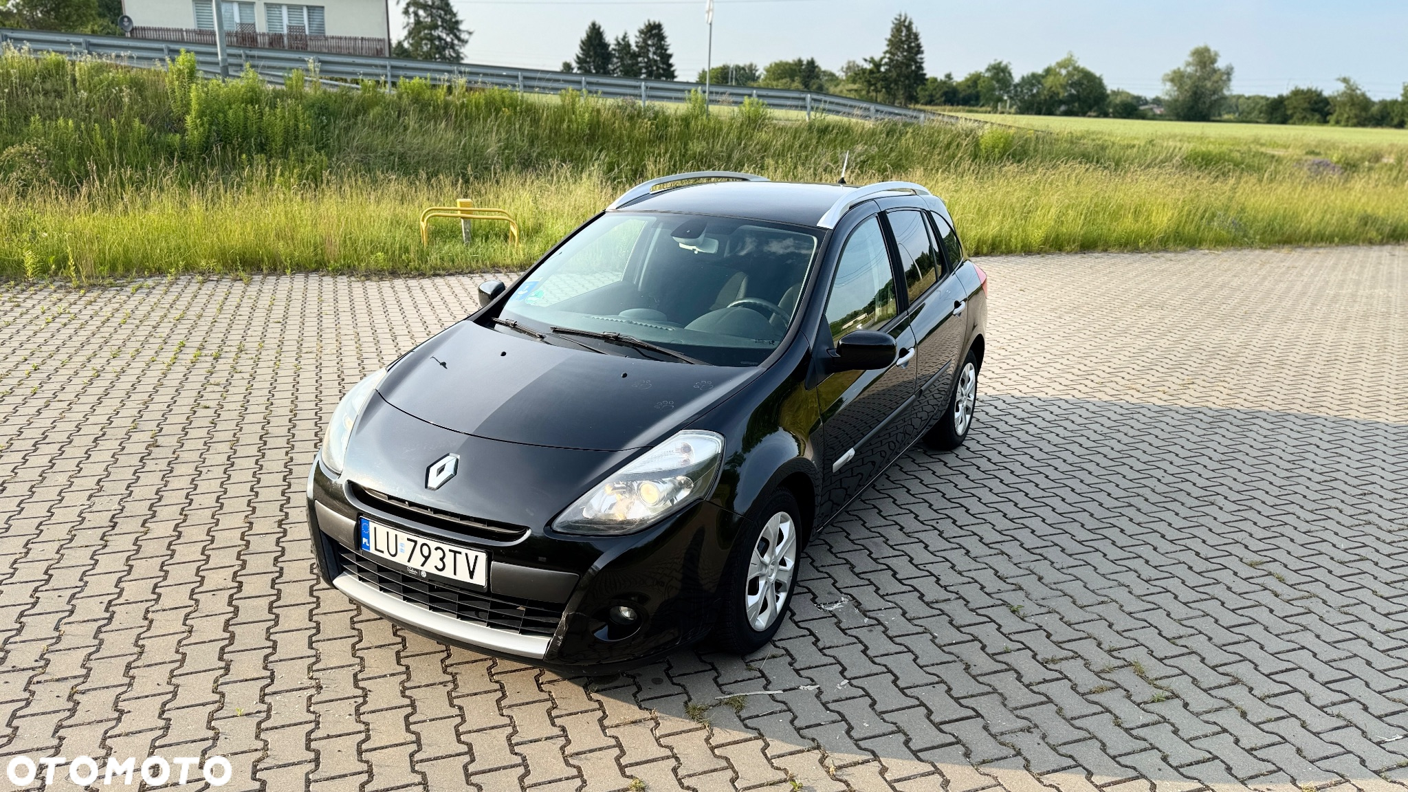Renault Clio - 9