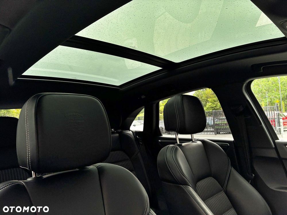 Porsche Macan - 35