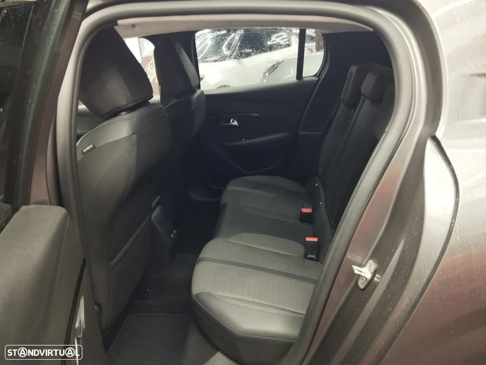 Peugeot 208 1.2 PureTech Allure Pack EAT8 - 13