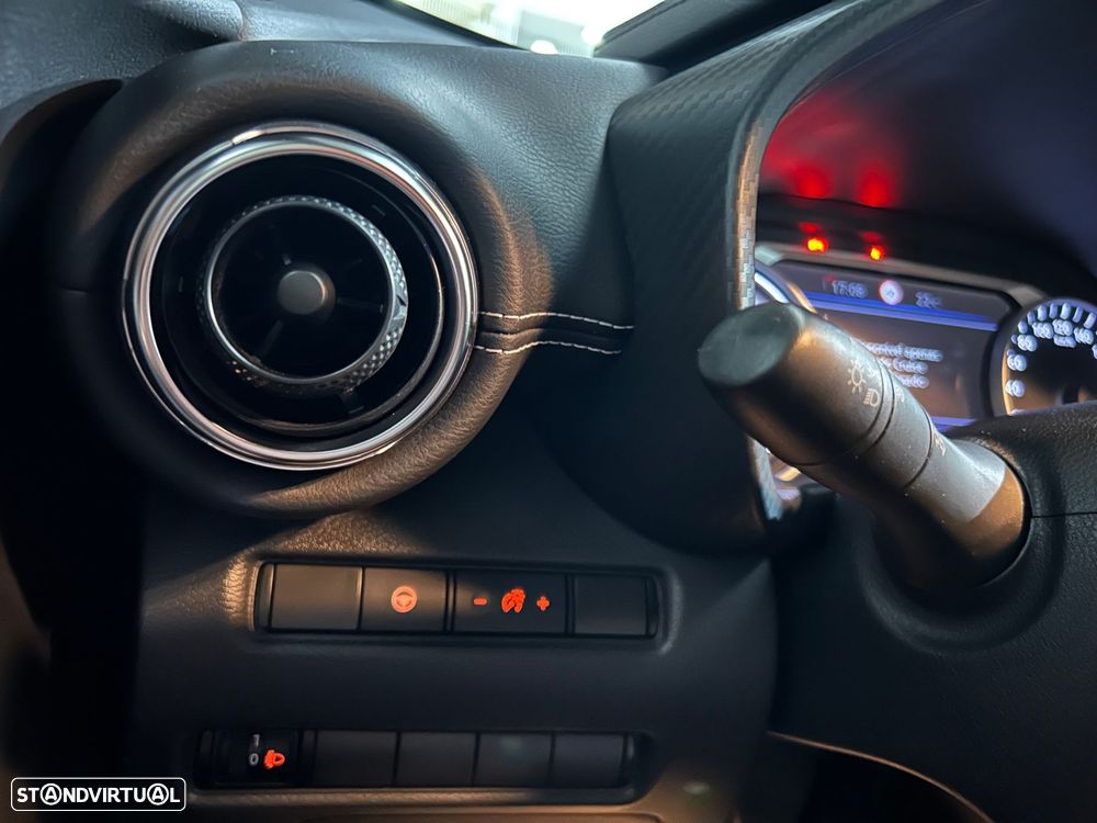 Nissan Juke 1.6 Hybrid Tekna - 39
